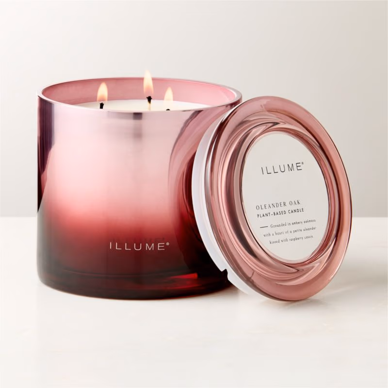 ILLUME Oleander Oak Scented Candle