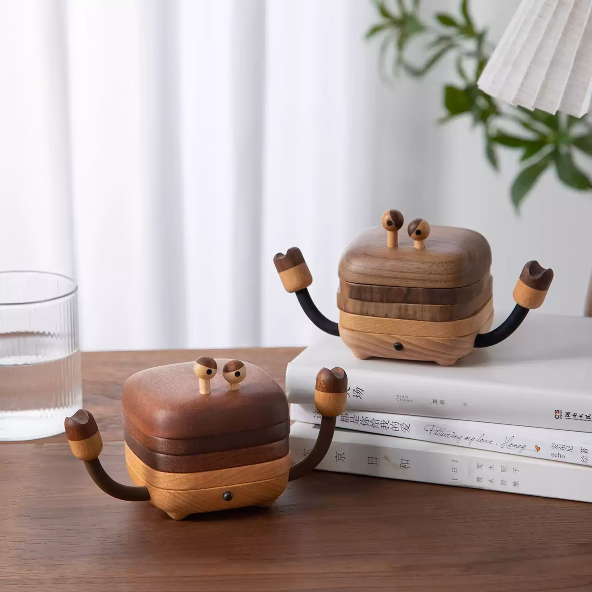 Crab Solid Wood Coaster Set